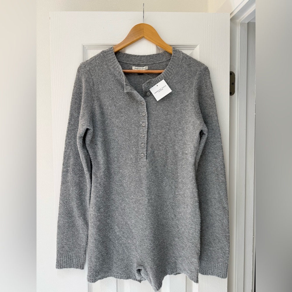 NWT American Eagle Exclusive Gray Long Sleeve Henley Romper Size Large